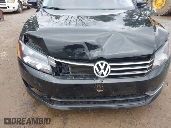 2014 Volkswagen Passat S с VIN 1VWAP7A35EC011791, выставлен на аукционе IAAI как лот 41946261 с пробегом 172 225 миль миль и . История ставок и продаж доступна на DreamBid. Изображение 6.