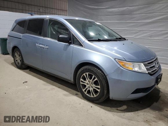 2013 Honda Odyssey EX-L with VIN 5FNRL5H68DB059146, listed as a Copart auction lot 47190105 with 200,378 mi miles and Salvage Title. Bid and sale history available at DreamBid. Image 4.