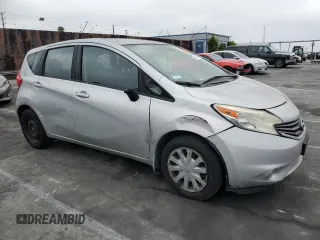 2015 Nissan Note S with VIN 3N1CE2CP1FL352540, listed as a Copart auction lot 60318055 with 120,925 mi miles and Clean title. Bid and sale history available at DreamBid. Image 4.