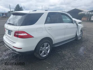 2012 Mercedes-Benz M 350 with VIN 4JGDA5HB6CA065088, listed as a IAAI auction lot 42012318 with 117,727 mi miles and . Bid and sale history available at DreamBid. Image 4.