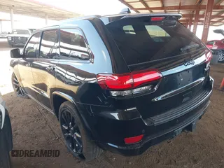 2020 Jeep Grand Cherokee Laredo E с VIN 1C4RJFAG2LC275066, выставлен на аукционе IAAI как лот 42136903 с пробегом 67 313 миль миль и . История ставок и продаж доступна на DreamBid. Изображение 3.
