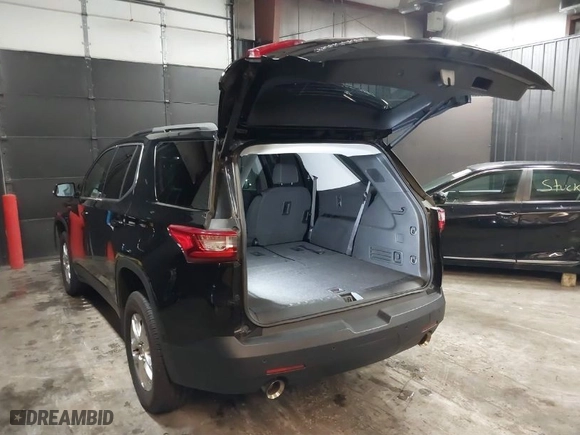 2019 Chevrolet Traverse LT Cloth with VIN 1GNERGKW7KJ255903, listed as a IAAI auction lot 41531037 with 79,768 mi miles. Bid and sale history available at carsss.com. Image 3.