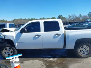 2009 Chevrolet Silverado 1500 LT with VIN 3GCEK23M99G113089, listed as a IAAI auction lot 41628802 with 227,093 mi miles and . Bid and sale history available at DreamBid. Image 14.
