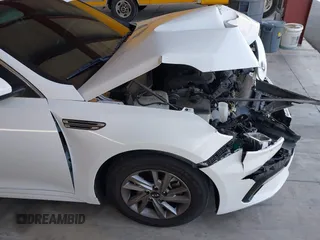 2020 Kia Optima LX с VIN 5XXGT4L36LG391872, выставлен на аукционе IAAI как лот 42500133 с пробегом 110 297 миль миль и . История ставок и продаж доступна на DreamBid. Изображение 17.