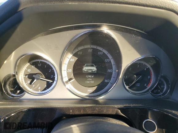 2012 Mercedes-Benz E 350 Luxury with VIN WDDHF2EB2CA545774, listed as a Copart auction lot 86400394 with 104,190 mi miles and Salvage title. Bid and sale history available at DreamBid. Image 9.