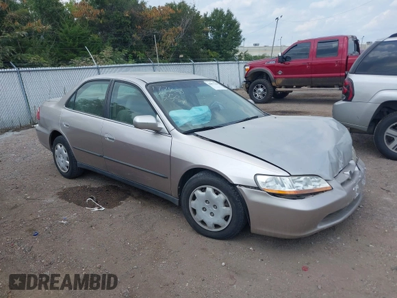 1998 Honda Accord LX z VIN 1HGCG5645WA044595, wystawiony jako IAAI lot #40073268 z przebiegiem 197 055 mil mil oraz . Historia ofert i sprzedaży dostępna na DreamBid. Obrazek 1.