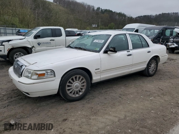 2010 Mercury Grand Marquis LS z VIN 2MEBM7FV2AX606751, wystawiony jako Copart lot #52798295 z przebiegiem 100 616 mil mil oraz Szkody całkowita. Historia ofert i sprzedaży dostępna na DreamBid. Obrazek 1.