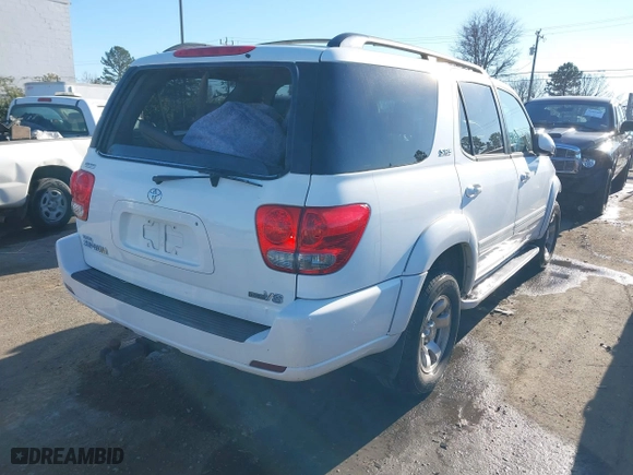 2005 Toyota Sequoia SR5 with VIN 5TDZT34A85S255793, listed as a IAAI auction lot 41173149 with 212,354 mi miles. Bid and sale history available at carsss.com. Image 4.