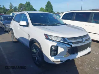 2024 Mitsubishi Outlander S z VIN JA4ARUAU0RU025872, wystawiony jako IAAI lot #42544542 z przebiegiem 4 018 mil mil oraz . Historia ofert i sprzedaży dostępna na DreamBid. Obrazek 1.