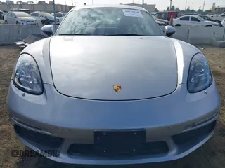 2021 Porsche Cayman with VIN WP0AA2A82MS260377, listed as a IAAI auction lot 40970360 with 23,785 mi miles and . Bid and sale history available at DreamBid. Image 13.