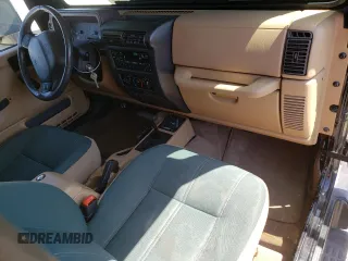 2000 Jeep Wrangler Sahara with VIN 1J4FA59S0YP759138, listed as a Copart auction lot 55329555 with 165,508 mi miles and Clean Title. Bid and sale history available at carsss.com. Image 8.