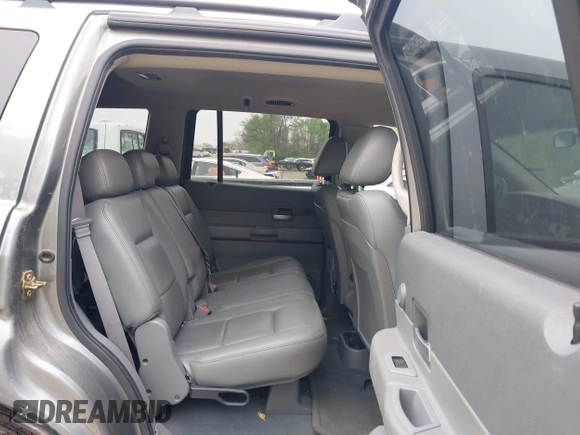 2005 Dodge Durango SLT with VIN 1D4HB48N75F527013, listed as a IAAI auction lot 42065989 with 164,786 mi miles and . Bid and sale history available at DreamBid. Image 8.
