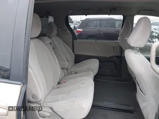 2011 Toyota Sienna LE AAS with VIN 5TDKK3DC9BS089379, listed as a IAAI auction lot 41943062 with 245,778 mi miles. Bid and sale history available at carsss.com. Image 8.