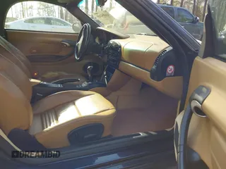 2001 Porsche Boxster with VIN WP0CA29841U626899, listed as a IAAI auction lot 41695245 with 138,097 mi miles. Bid and sale history available at carsss.com. Image 5.
