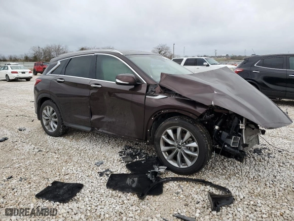 2020 Infiniti QX50 LUXE with VIN 3PCAJ5M11LF113446, listed as a Copart auction lot 39453573 with 22,141 mi miles. Bid and sale history available at carsss.com. Image 4.