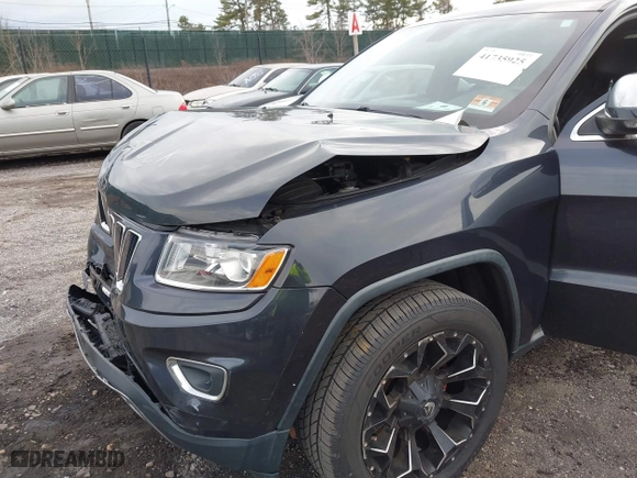 2014 Jeep Grand Cherokee Limited with VIN 1C4RJFBT7EC258715, listed as a IAAI auction lot 41735925 with 103,215 mi miles. Bid and sale history available at carsss.com. Image 18.