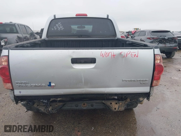 2008 Toyota Tacoma PreRunner with VIN 3TMJU62N78M064162, listed as a IAAI auction lot 41544142 with 195,525 mi miles. Bid and sale history available at carsss.com. Image 17.