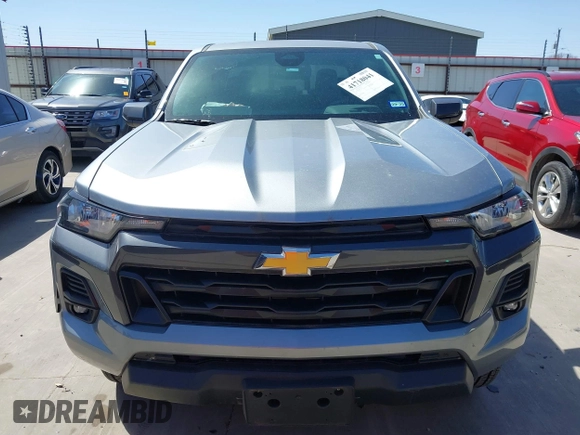 2023 Chevrolet Colorado 2WD LT z VIN 1GCPSCEK4P1231718, wystawiony jako IAAI lot #41718041 z przebiegiem 4 380 mil mil oraz . Historia ofert i sprzedaży dostępna na DreamBid. Obrazek 12.