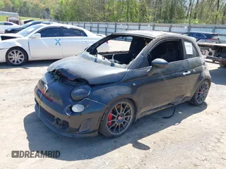 2012 FIAT 500 Abarth z VIN 3C3CFFFHXCT359735, wystawiony jako IAAI lot #41997590 z przebiegiem Nie podano mil oraz . Historia ofert i sprzedaży dostępna na DreamBid. Obrazek 2.