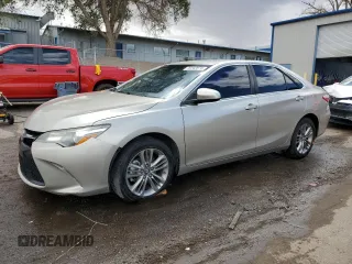 2017 Toyota Camry XLE with VIN 4T1BF1FK7HU762182, listed as a Copart auction lot 70343974 with 165,634 mi miles and Salvage Title. Bid and sale history available at carsss.com. Image 1.