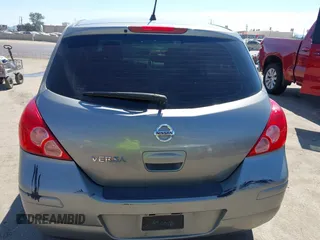 2011 Nissan Versa 1.8 S with VIN 3N1BC1CP5BL449570, listed as a IAAI auction lot 41884360 with 121,981 mi miles. Bid and sale history available at carsss.com. Image 16.