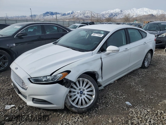 2014 Ford Fusion SE Hybrid with VIN 3FA6P0LUXER379123, listed as a Copart auction lot 45771445 with 180,393 mi miles and Salvage title. Bid and sale history available at DreamBid. Image 1.