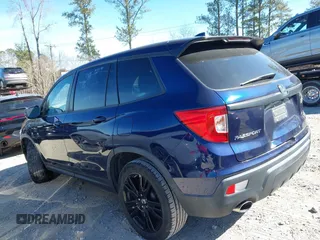 2020 Honda Passport EX-L with VIN 5FNYF7H58LB005866, listed as a IAAI auction lot 41695363 with Not provided miles and . Bid and sale history available at DreamBid. Image 14.