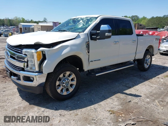 2017 Ford F-250 Lariat z VIN 1FT7W2BT4HEB67122, wystawiony jako IAAI lot #41992637 z przebiegiem 148 187 mil mil oraz . Historia ofert i sprzedaży dostępna na DreamBid. Obrazek 17.