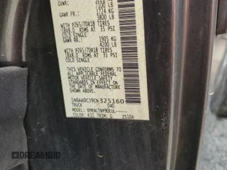 2012 Nissan Titan S z VIN 1N6AA0CJ9CN325160, wystawiony jako Copart lot #70004034 z przebiegiem 167 159 mil mil oraz Szkoda całkowita • Salvage title. Historia ofert i sprzedaży dostępna na DreamBid. Obrazek 13.