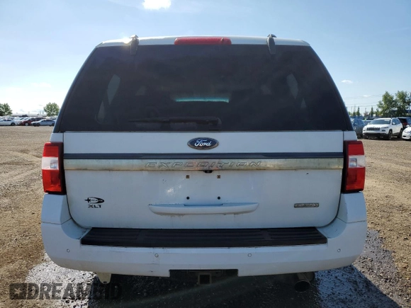 2015 Ford Expedition XLT with VIN 1FMJU1JT9FEF32359, listed as a Copart auction lot 63905105 with 302,901 mi miles and Clean title. Bid and sale history available at DreamBid. Image 6.