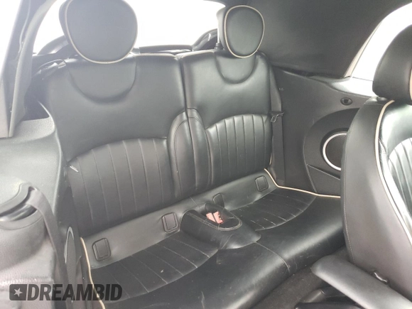 2013 MINI Convertible S с VIN WMWZP3C58DT550592, выставлен на аукционе Copart как лот 56250685 с пробегом 141 821 миль миль и Списание • Salvage title. История ставок и продаж доступна на DreamBid. Изображение 10.