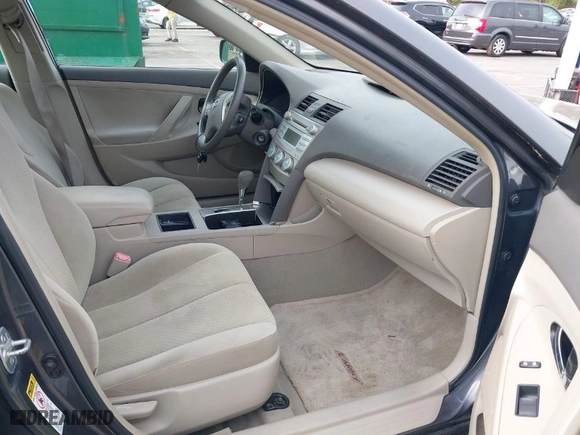 2008 Toyota Camry LE with VIN 4T1BE46K88U792862, listed as a IAAI auction lot 41999796 with 109,531 mi miles. Bid and sale history available at carsss.com. Image 5.
