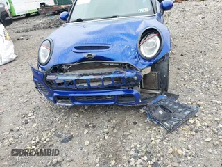 2019 MINI Hardtop John Cooper Works with VIN WMWXM9C5XK2H38801, listed as a IAAI auction lot 42029312 with 96,205 mi miles and . Bid and sale history available at DreamBid. Image 6.