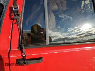 1994 Jeep Grand Cherokee Laredo с VIN 1J4GZ58S1RC119463, выставлен на аукционе Copart как лот 48240315 с пробегом 126 826 миль миль и Списание • Salvage title. История ставок и продаж доступна на DreamBid. Изображение 11.