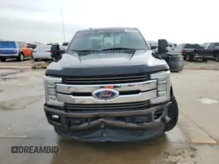 2017 Ford Super Duty F-250 SRW Lariat with VIN 1FT7W2BTXHEC19787, listed as a Copart auction lot 44925605 with 143,552 mi miles and Salvage Title. Bid and sale history available at carsss.com. Image 5.