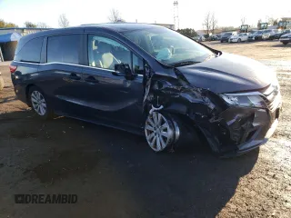 2018 Honda Odyssey LX with VIN 5FNRL6H27JB043695, listed as a Copart auction lot 83635584 with 83,604 mi miles and Salvage Title. Bid and sale history available at carsss.com. Image 4.