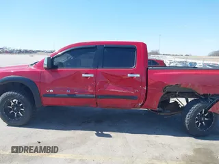 2007 Nissan Titan LE with VIN 1N6BA07B37N234320, listed as a IAAI auction lot 41912632 with 186,035 mi miles. Bid and sale history available at carsss.com. Image 14.