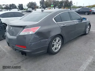2009 Acura TL Tech with VIN 19UUA86519A014157, listed as a IAAI auction lot 42058423 with 201,403 mi miles. Bid and sale history available at carsss.com. Image 4.