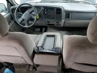 2005 Chevrolet Suburban LT z VIN 3GNEC16Z75G210811, wystawiony jako Copart lot #46421295 z przebiegiem 136 879 mil mil oraz Szkody całkowita. Historia ofert i sprzedaży dostępna na DreamBid. Obrazek 8.