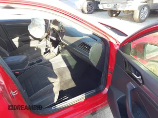 2020 Volkswagen Jetta GLI S z VIN 3VW6T7BUXLM105802, wystawiony jako IAAI lot #41995134 z przebiegiem 59 113 mil mil oraz . Historia ofert i sprzedaży dostępna na DreamBid. Obrazek 5.