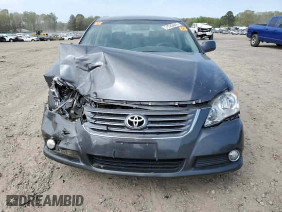 2008 Toyota Avalon XL z VIN 4T1BK36B28U280209, wystawiony jako Copart lot #51583845 z przebiegiem 102 165 mil mil oraz Szkoda całkowita • Salvage title. Historia ofert i sprzedaży dostępna na DreamBid. Obrazek 5.