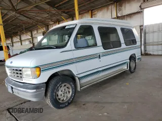1992 Ford Econoline Cargo z VIN 1FDEE14H7NHA94279, wystawiony jako Copart lot #82831194 z przebiegiem Nie podano mil oraz Czysty tytuł • Clean title. Historia ofert i sprzedaży dostępna na DreamBid. Obrazek 1.