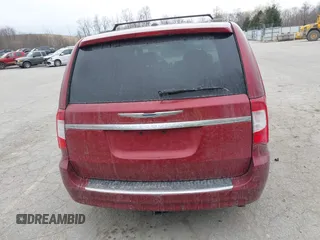 2015 Chrysler Town & Country Touring L z VIN 2C4RC1CGXFR526616, wystawiony jako IAAI lot #41891350 z przebiegiem 181 944 mil mil oraz . Historia ofert i sprzedaży dostępna na DreamBid. Obrazek 16.