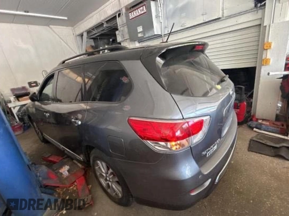 2016 Nissan Pathfinder SV with VIN 5N1AR2MMXGC620958, listed as a Copart auction lot 62188295 with 67,443 mi miles and Clean title. Bid and sale history available at DreamBid. Image 3.