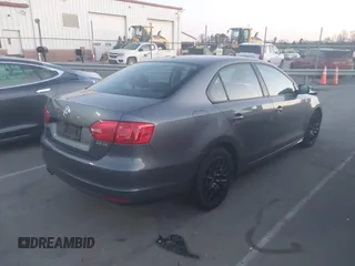 2011 Volkswagen Jetta SE с VIN 3VWBX7AJ2BM108055, выставлен на аукционе IAAI как лот 41859245 с пробегом 150 157 миль миль и . История ставок и продаж доступна на DreamBid. Изображение 4.
