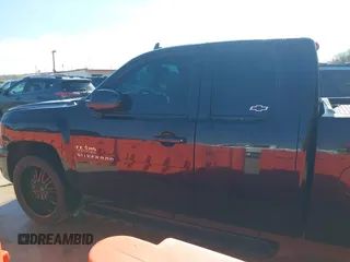 2010 Chevrolet Silverado 1500 LT with VIN 1GCSCSE06AZ263210, listed as a IAAI auction lot 41669444 with 183,186 mi miles and . Bid and sale history available at DreamBid. Image 14.