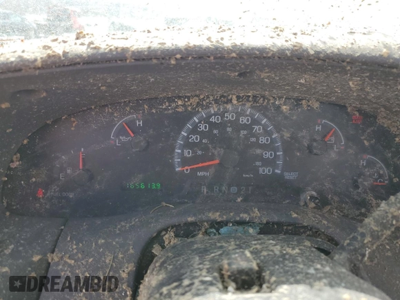 2001 Ford F-150 XL z VIN 2FTZF17261CA31704, wystawiony jako Copart lot #49744315 z przebiegiem 165 613 mil mil oraz Szkoda całkowita • Salvage title. Historia ofert i sprzedaży dostępna na DreamBid. Obrazek 9.