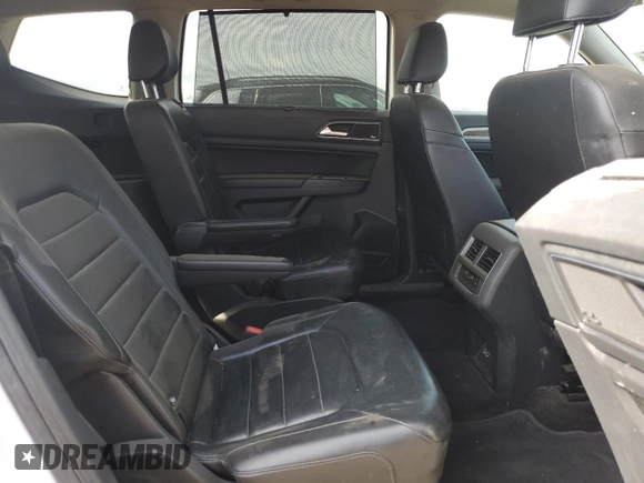 2018 Volkswagen Atlas SEL Premium z VIN 1V2NR2CAXJC539249, wystawiony jako Copart lot #55992035 z przebiegiem 132 814 mil mil oraz Szkoda całkowita • Salvage title. Historia ofert i sprzedaży dostępna na DreamBid. Obrazek 10.