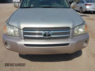 2006 Toyota Highlander z VIN JTEDW21A460001983, wystawiony jako IAAI lot #41919095 z przebiegiem 303 345 mil mil oraz . Historia ofert i sprzedaży dostępna na DreamBid. Obrazek 6.