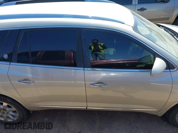 2014 Buick Enclave Premium with VIN 5GAKRCKD4EJ240591, listed as a IAAI auction lot 42129987 with 177,804 mi miles. Bid and sale history available at carsss.com. Image 13.